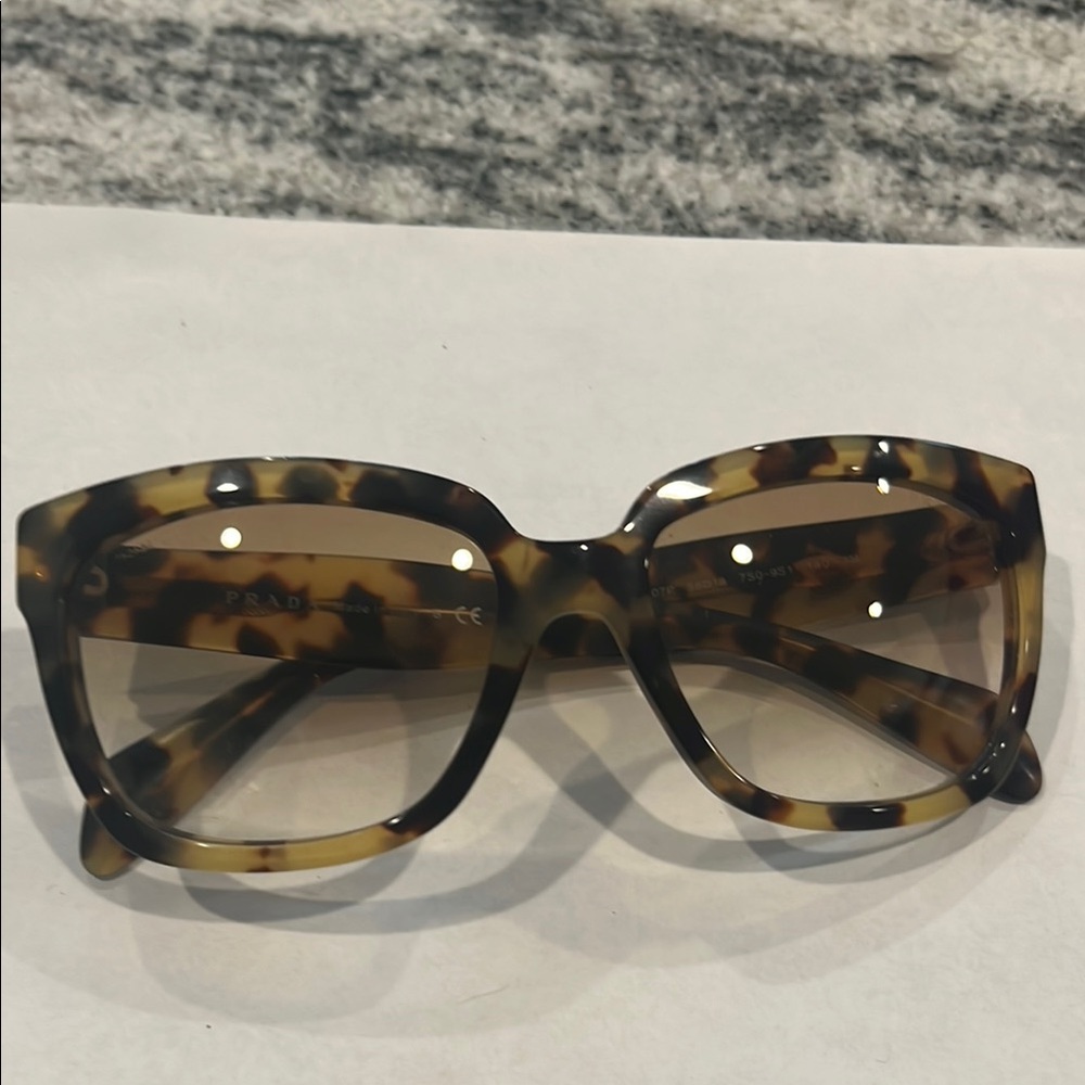 Prada Brown Tortoiseshell Sunglasses Classic Design